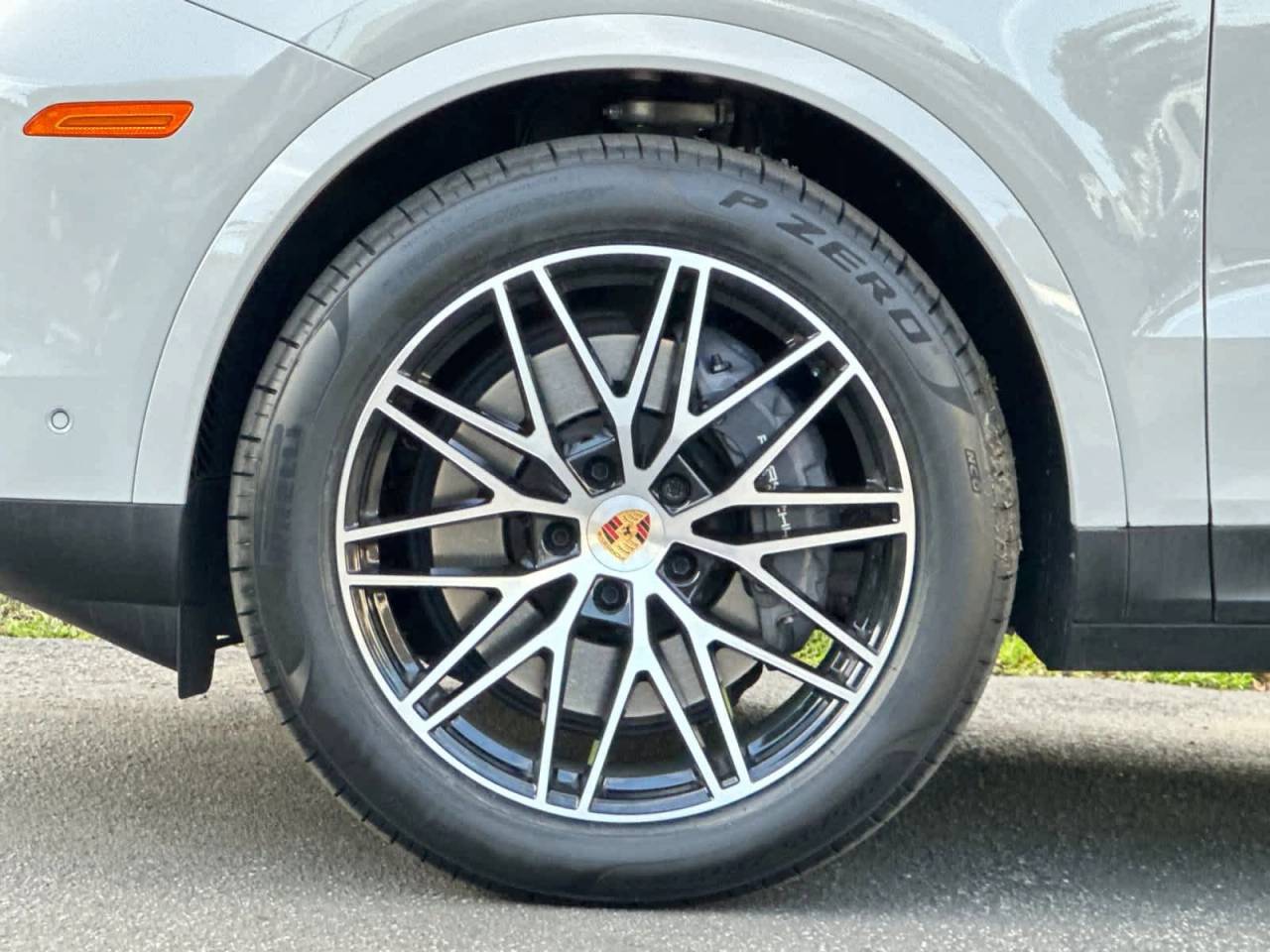 2025 Porsche Cayenne Base