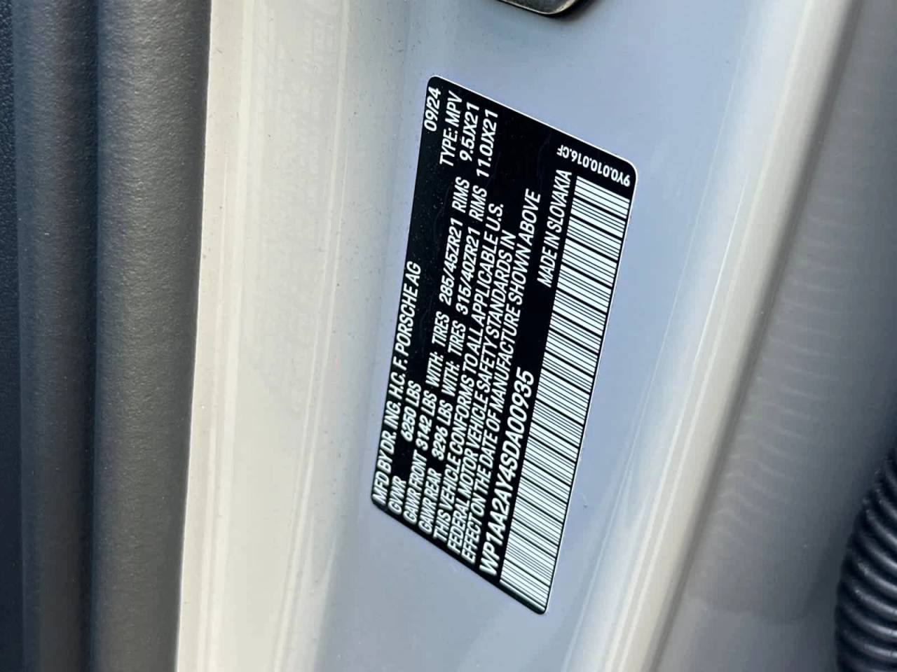 2025 Porsche Cayenne Base