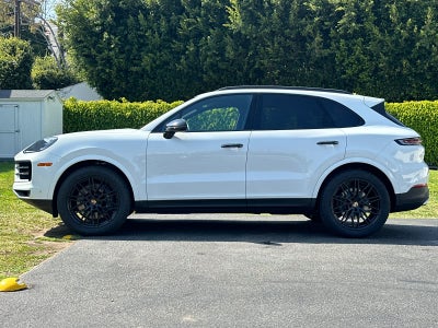 2026 Porsche Cayenne Base
