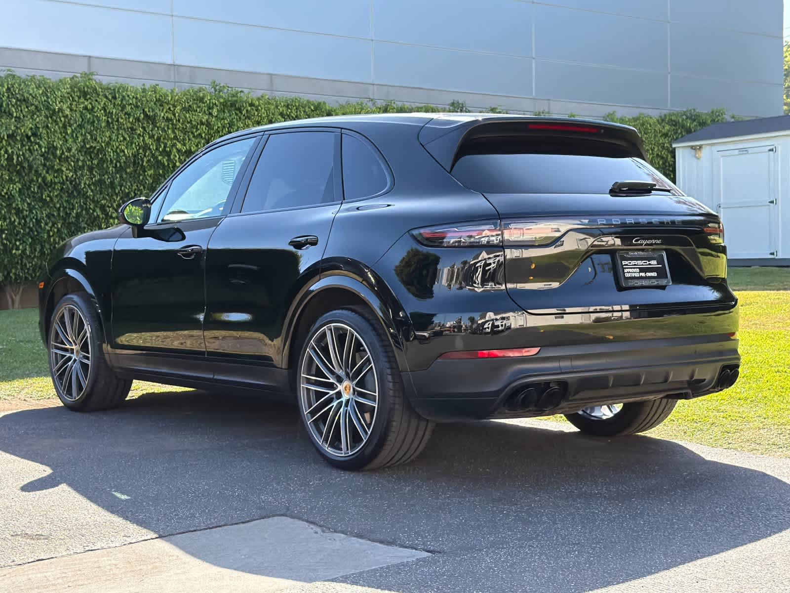2023 Porsche Cayenne Cayenne Platinum Edition (MY23)