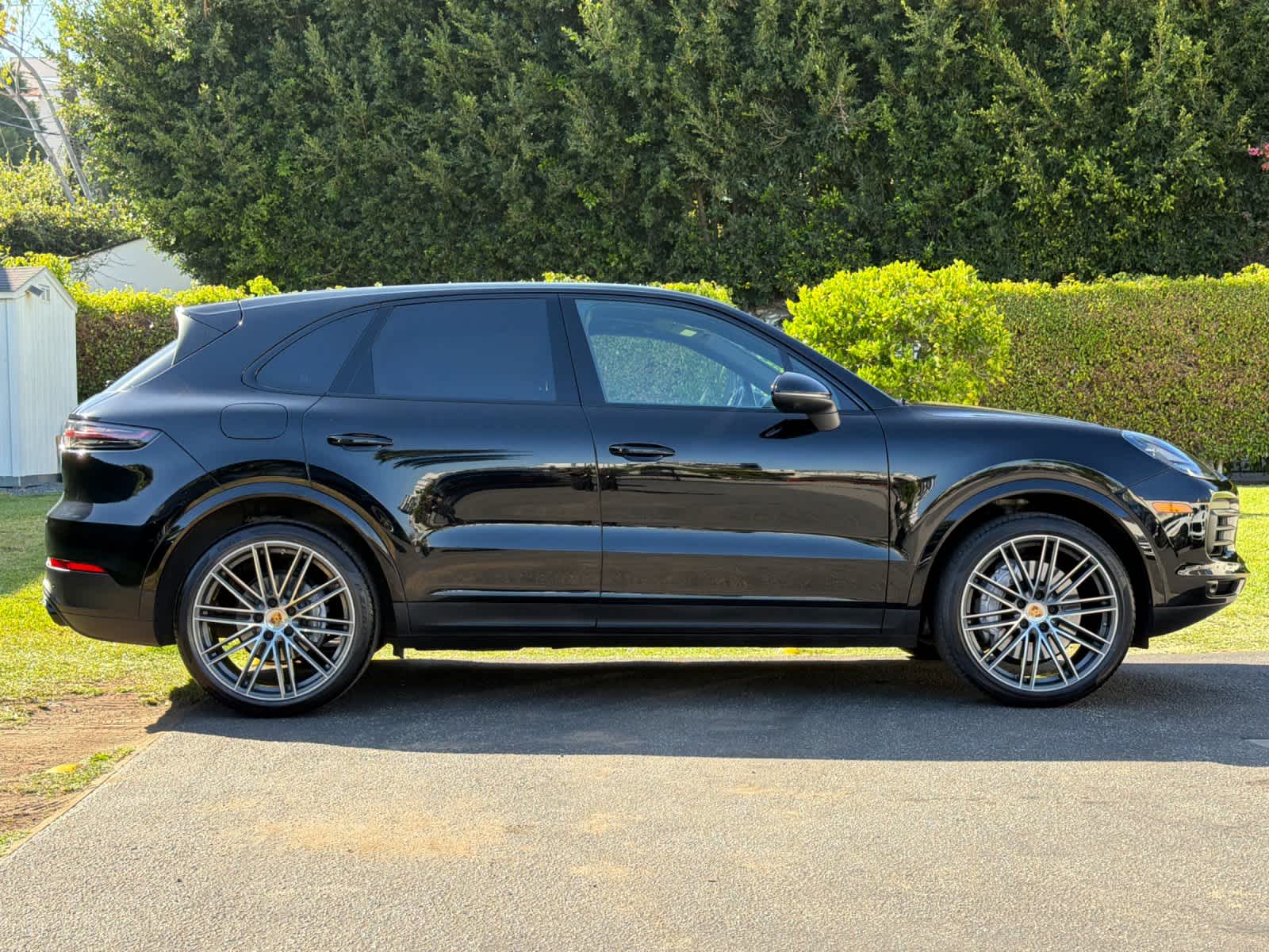 2023 Porsche Cayenne Cayenne Platinum Edition (MY23)