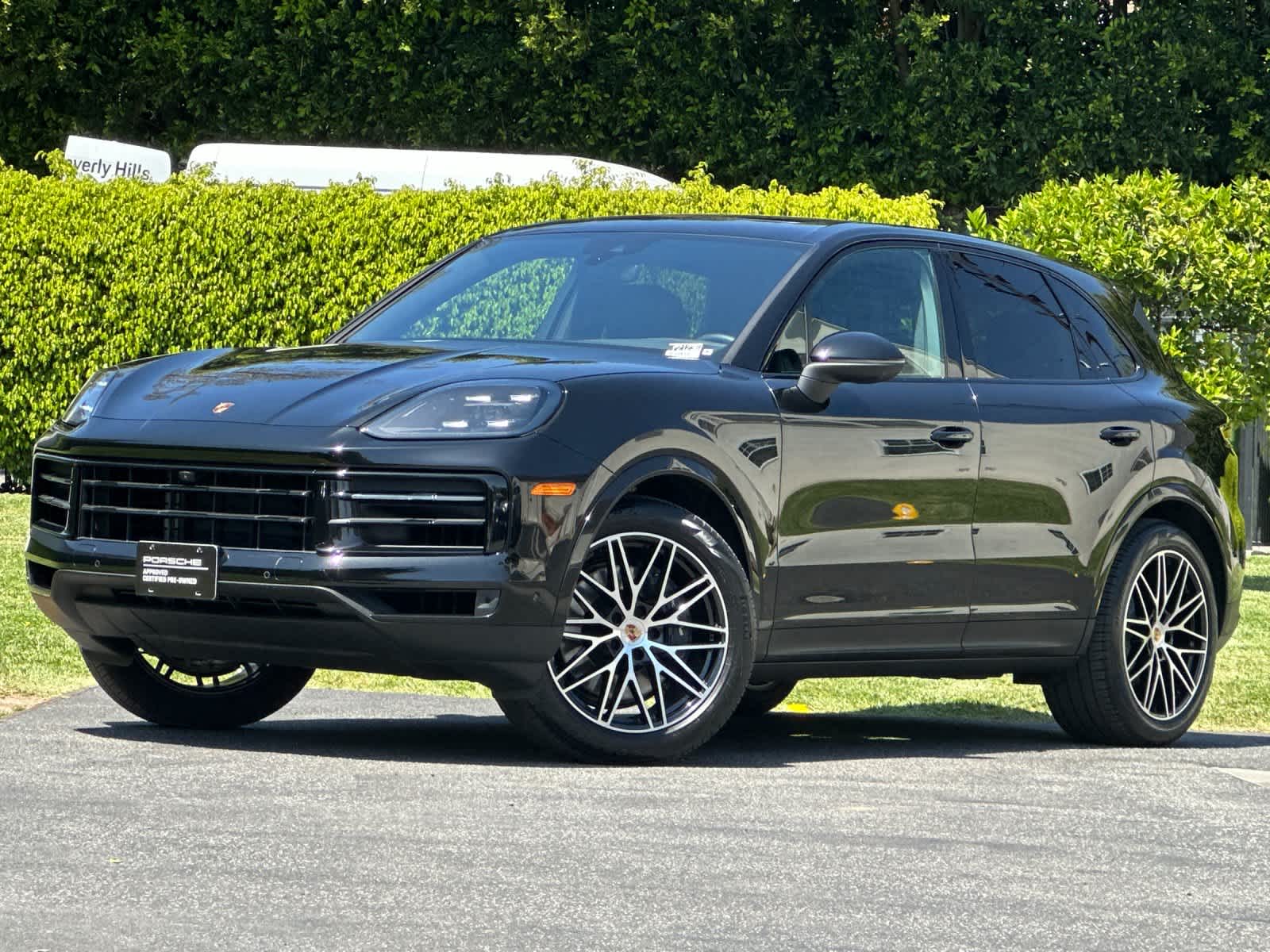 2025 Porsche Cayenne Base