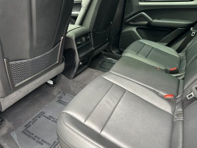 2025 Porsche Cayenne Base