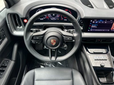 2025 Porsche Cayenne Base