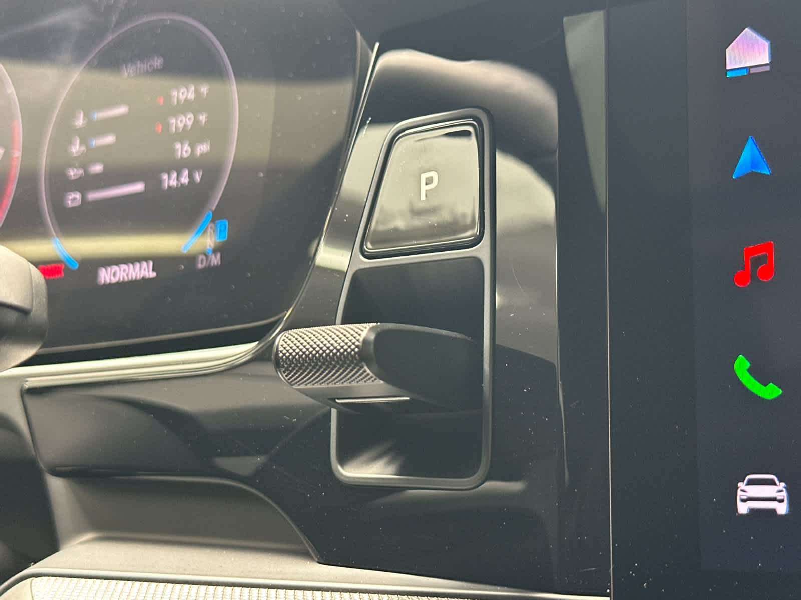 2025 Porsche Cayenne Base