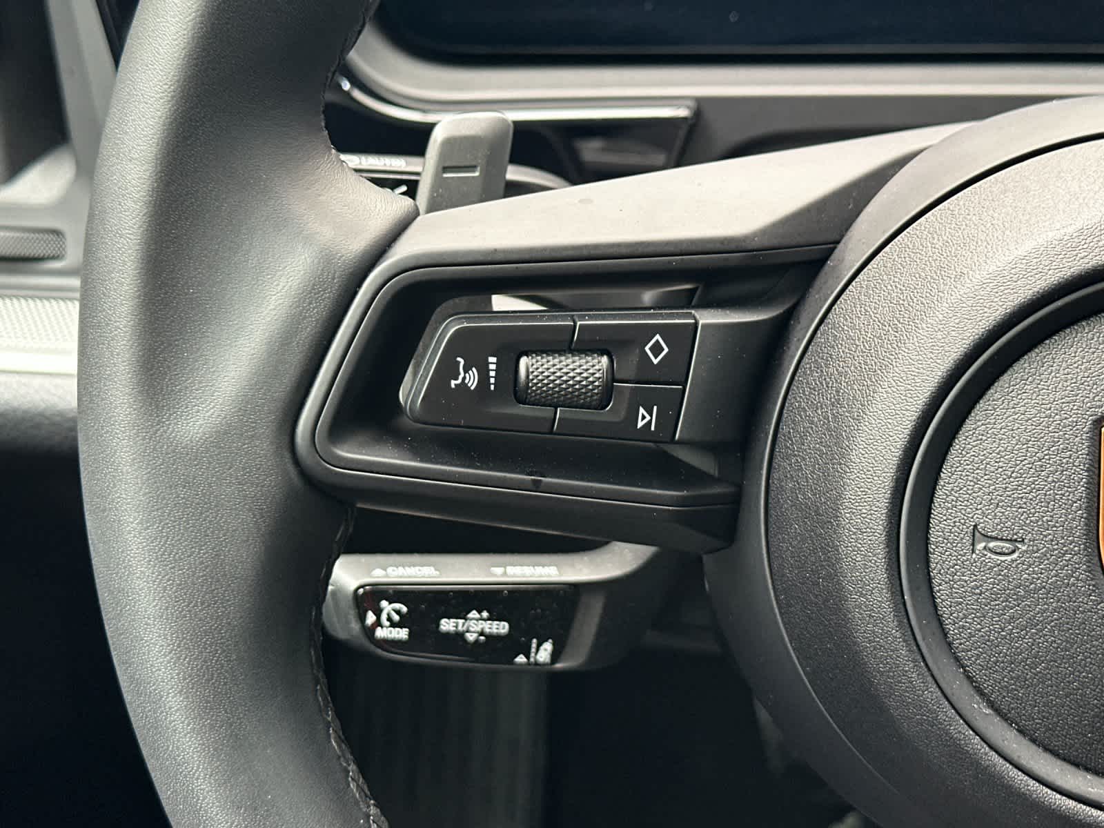 2025 Porsche Cayenne Base