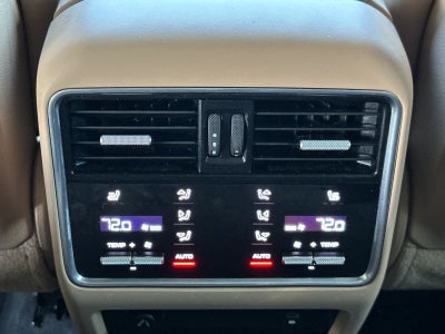 2022 Porsche Cayenne Platinum Edition