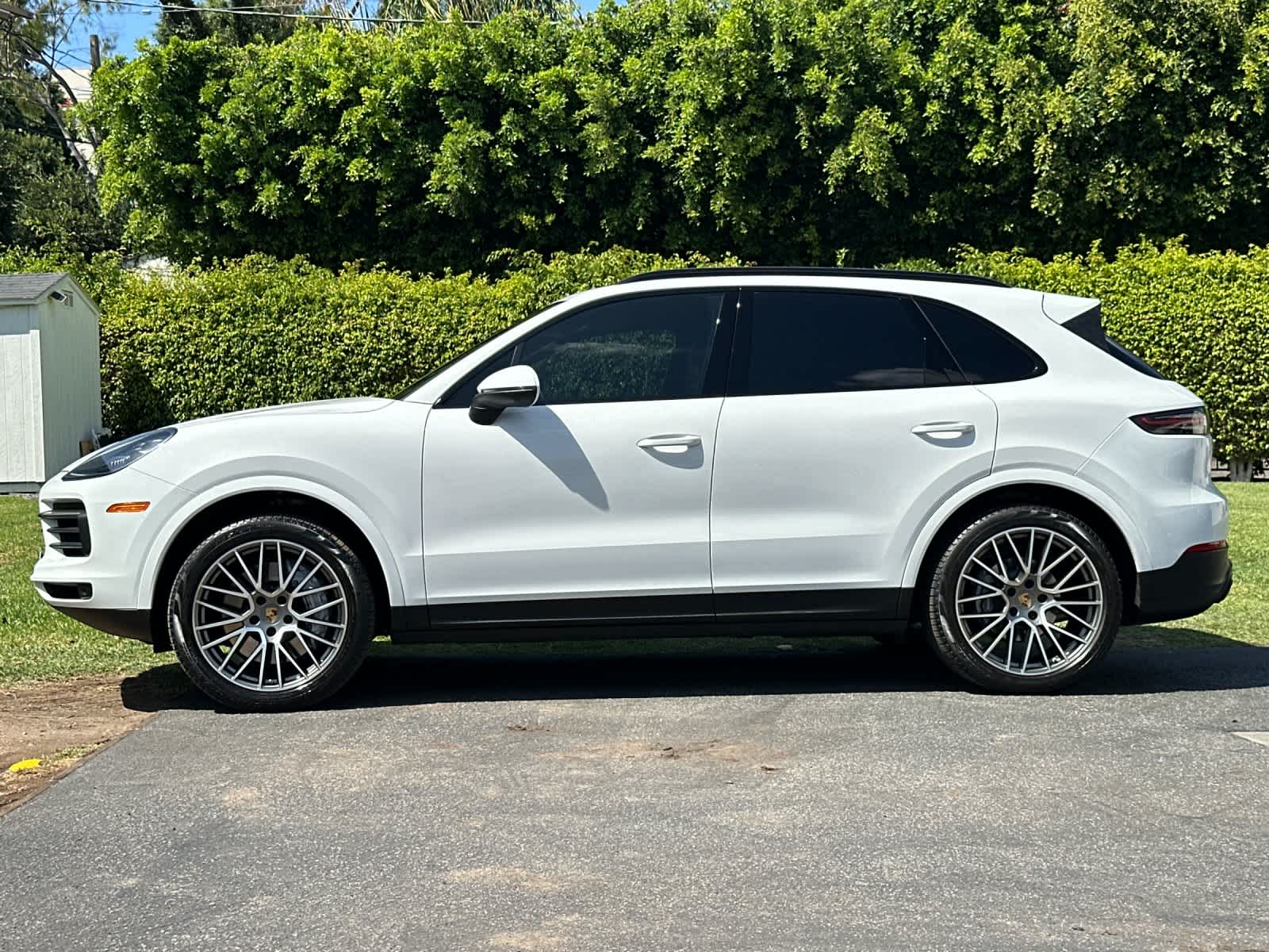 2022 Porsche Cayenne Platinum Edition