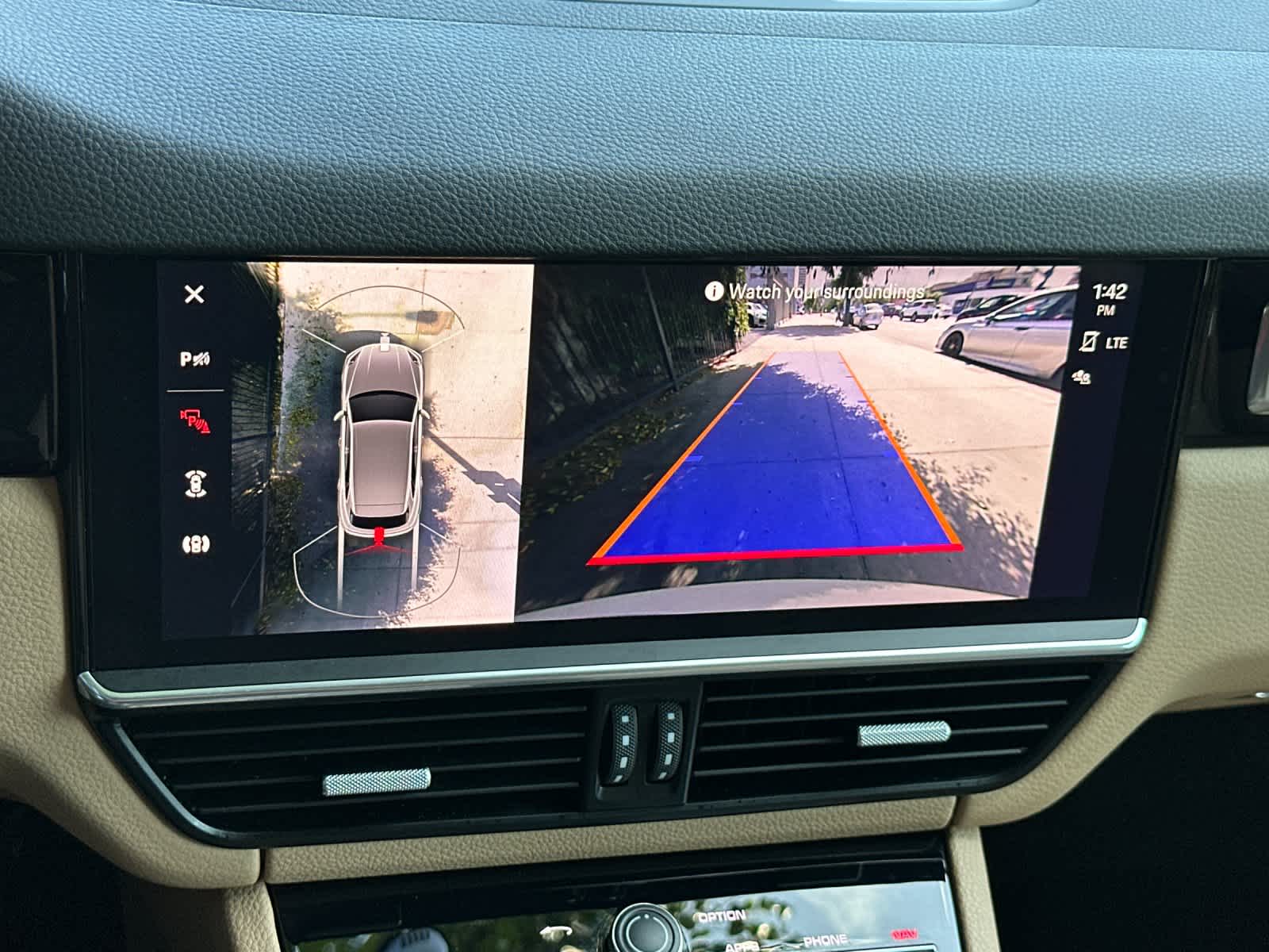 2022 Porsche Cayenne Platinum Edition