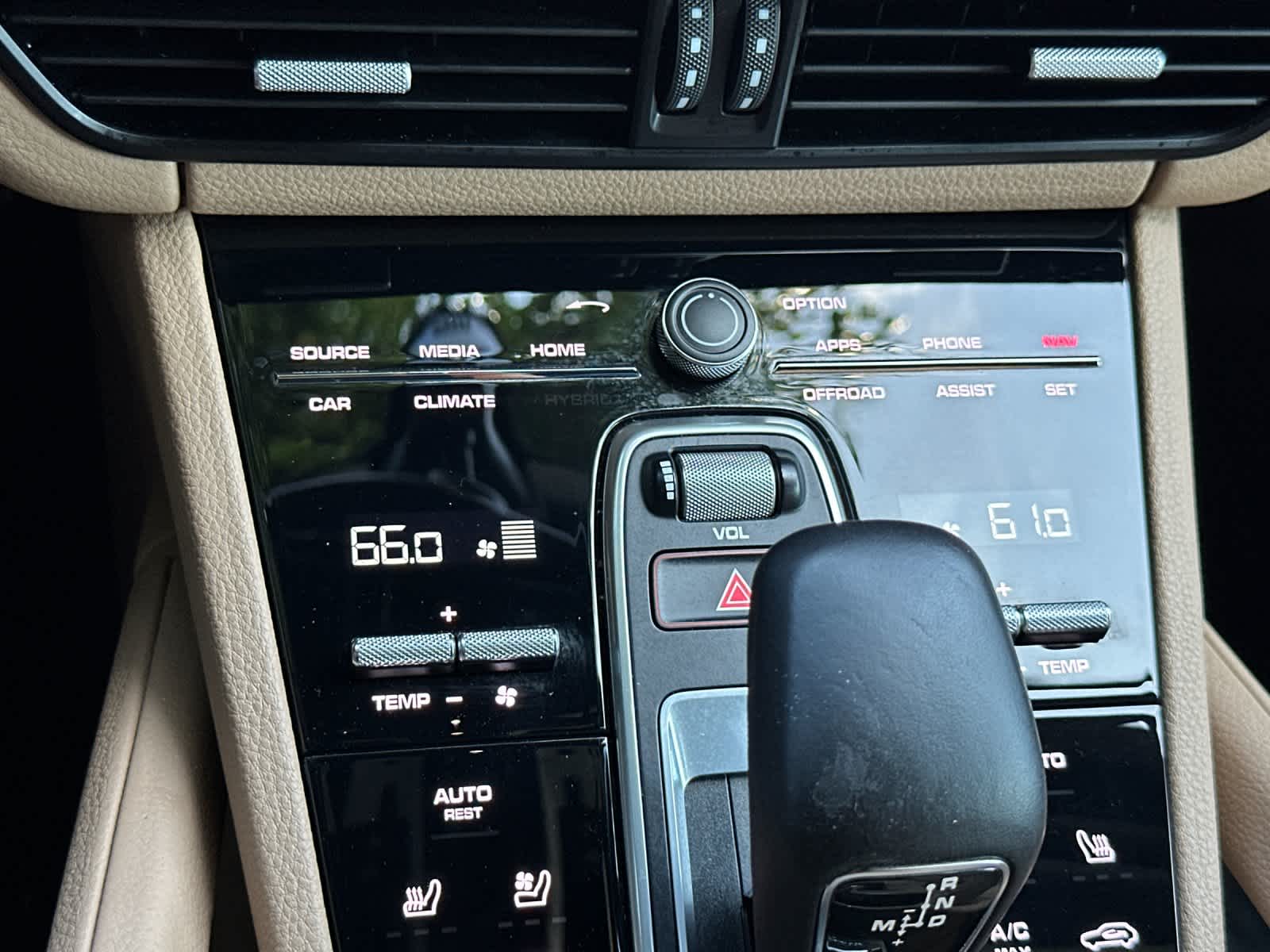 2022 Porsche Cayenne Platinum Edition