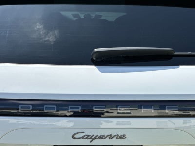 2022 Porsche Cayenne Platinum Edition