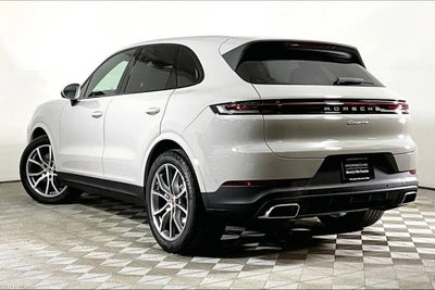 2025 Porsche Cayenne Base