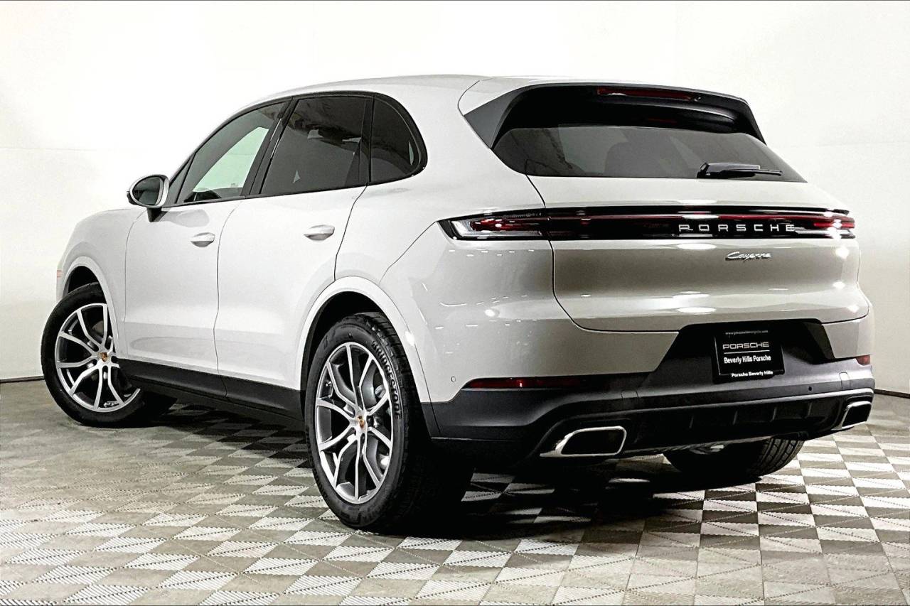 2025 Porsche Cayenne Base