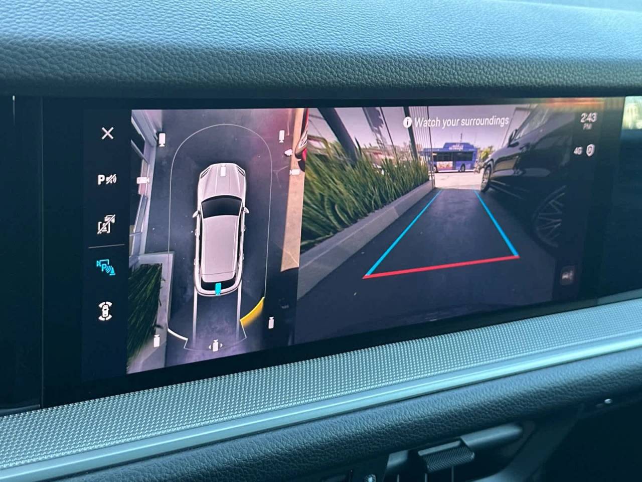 2025 Porsche Cayenne Base