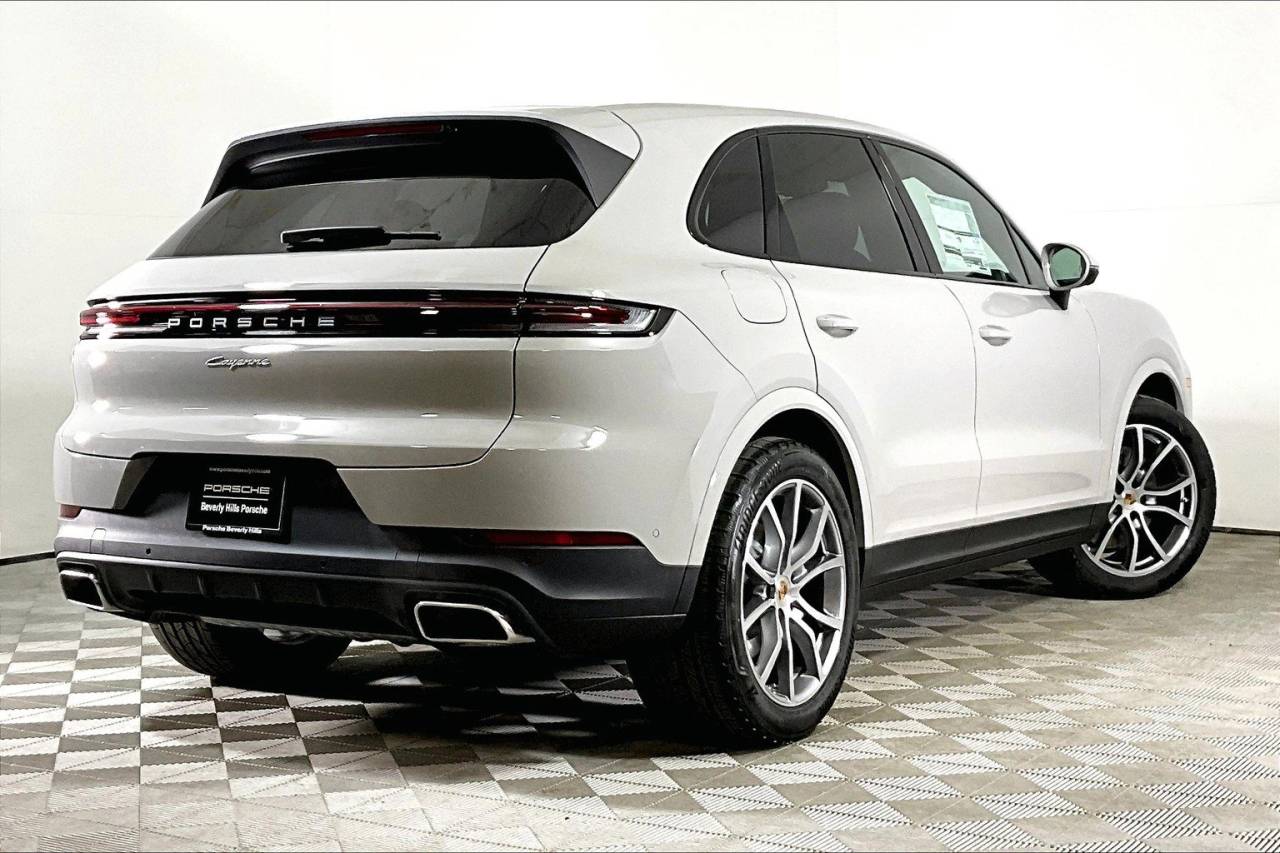 2025 Porsche Cayenne Base