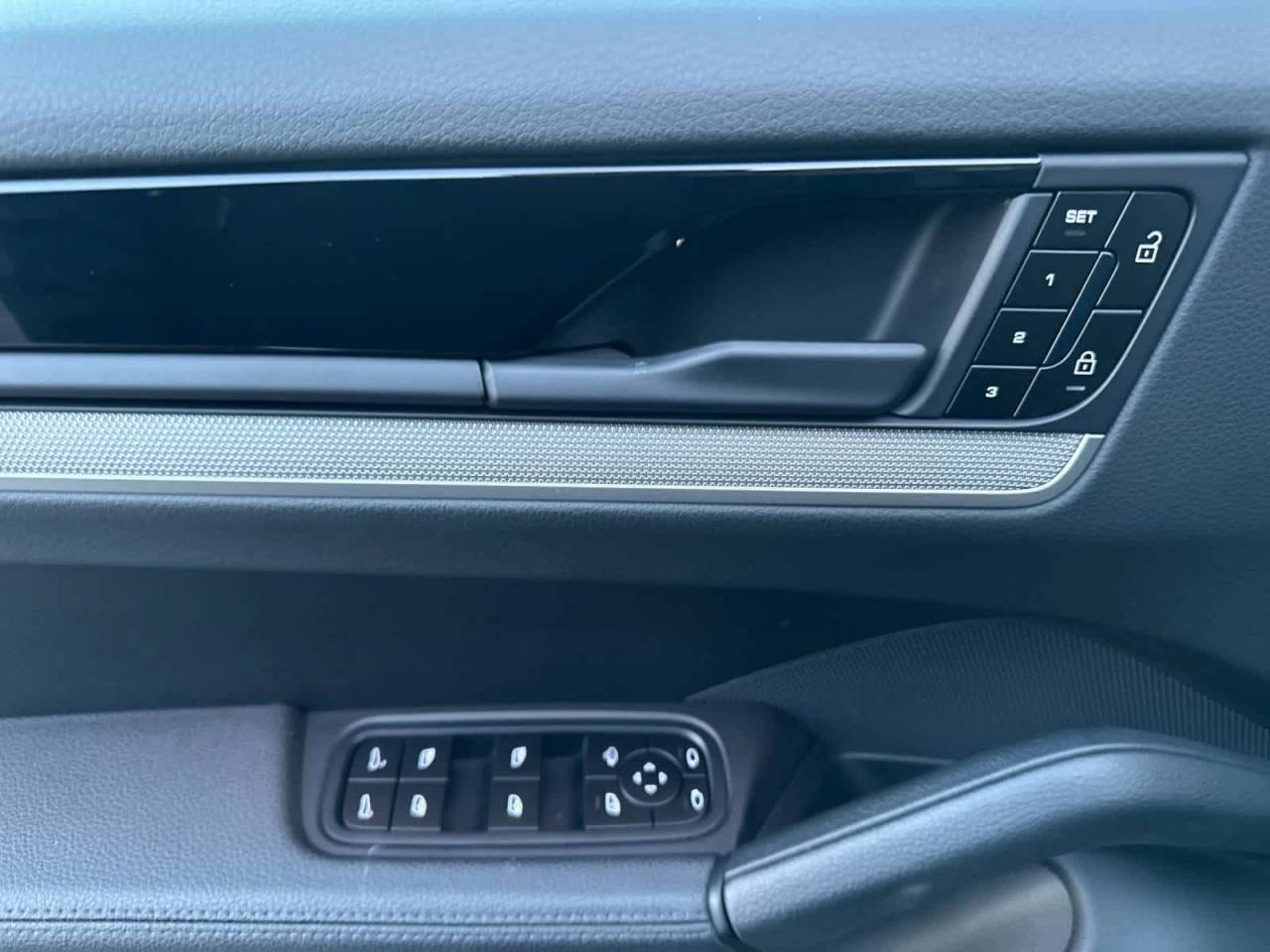 2025 Porsche Cayenne Base