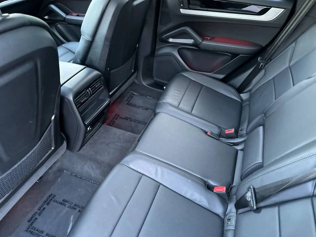 2025 Porsche Cayenne Base