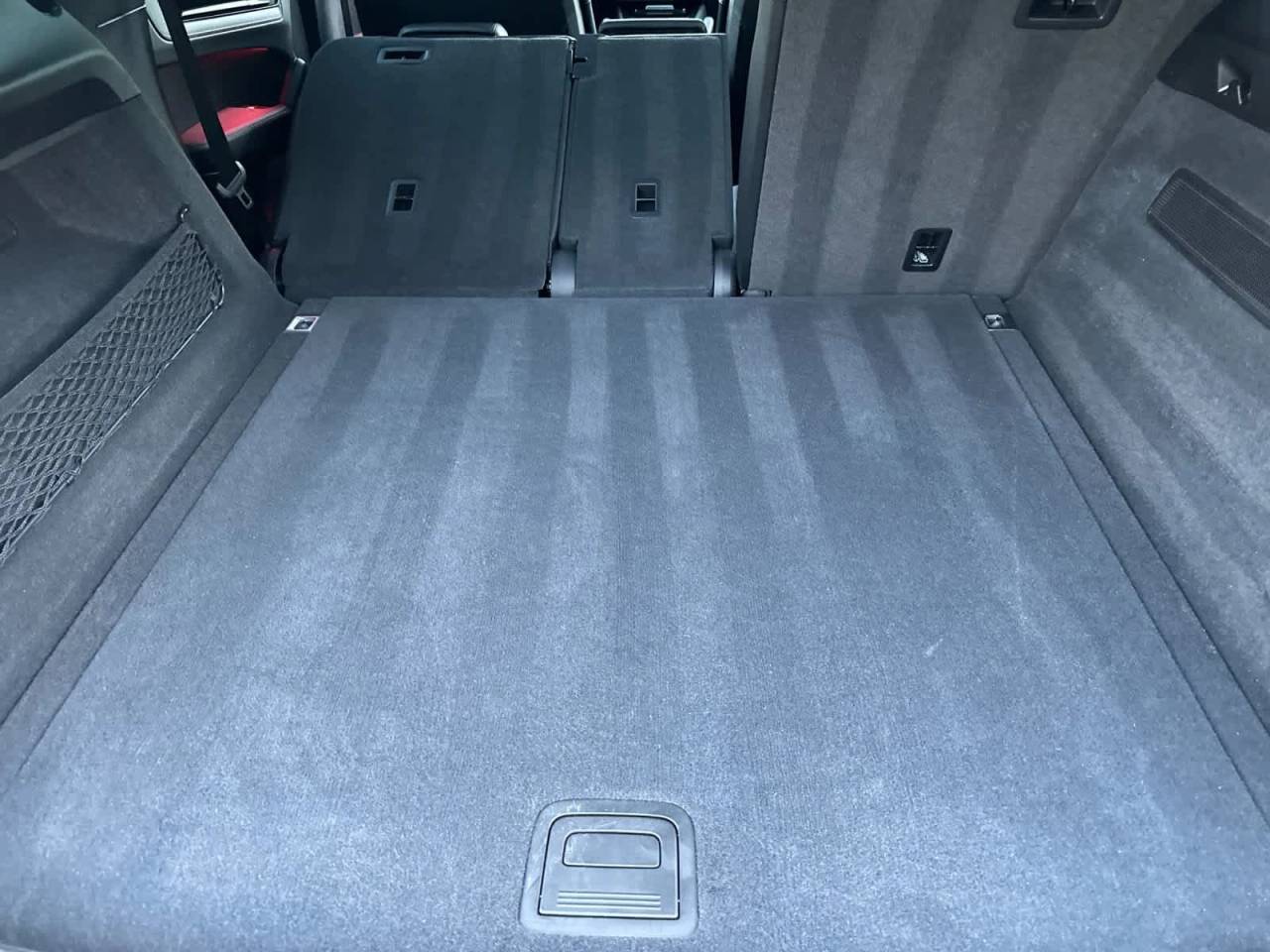 2025 Porsche Cayenne Base