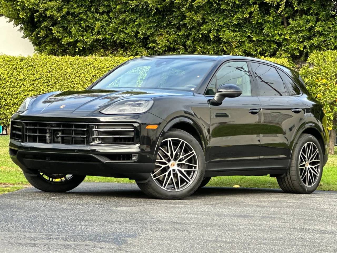 2026 Porsche Cayenne AWD