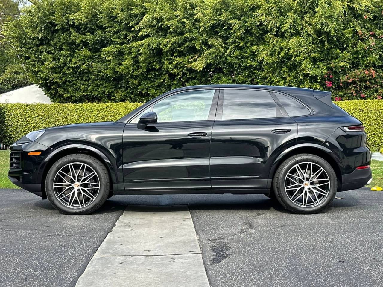 2026 Porsche Cayenne AWD