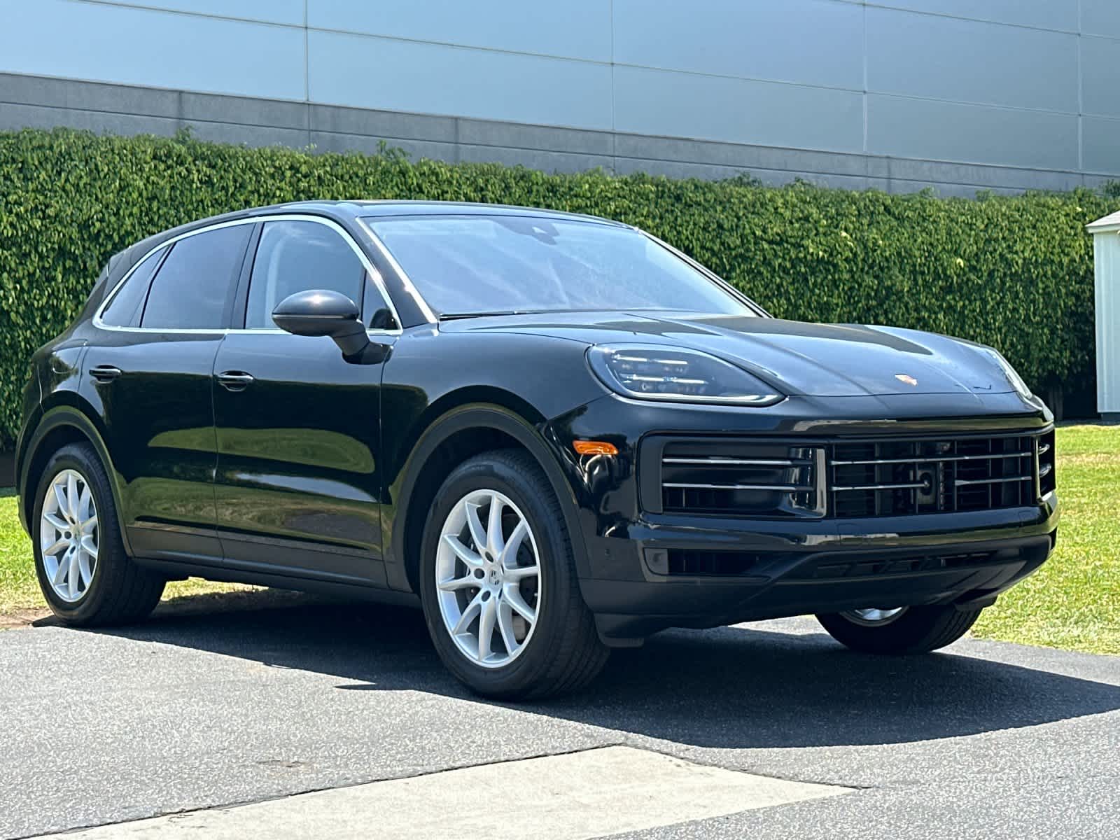 2025 Porsche Cayenne Base