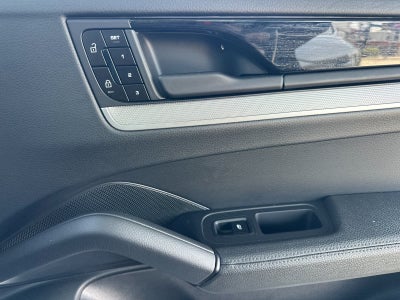 2025 Porsche Cayenne Base