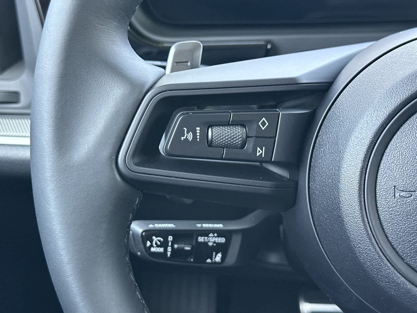 2025 Porsche Cayenne Base