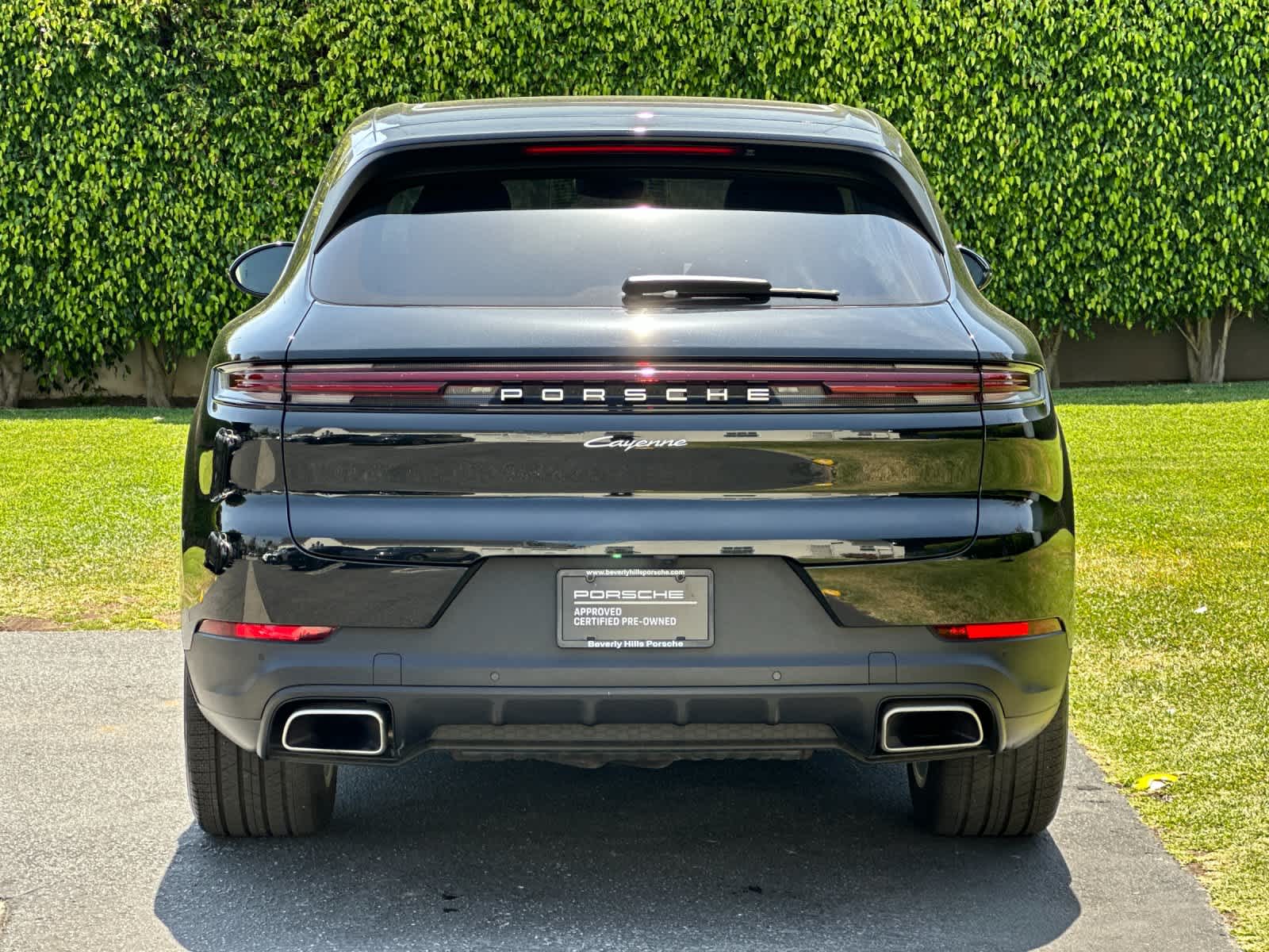 2025 Porsche Cayenne Base
