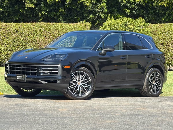 2025 Porsche Cayenne Base