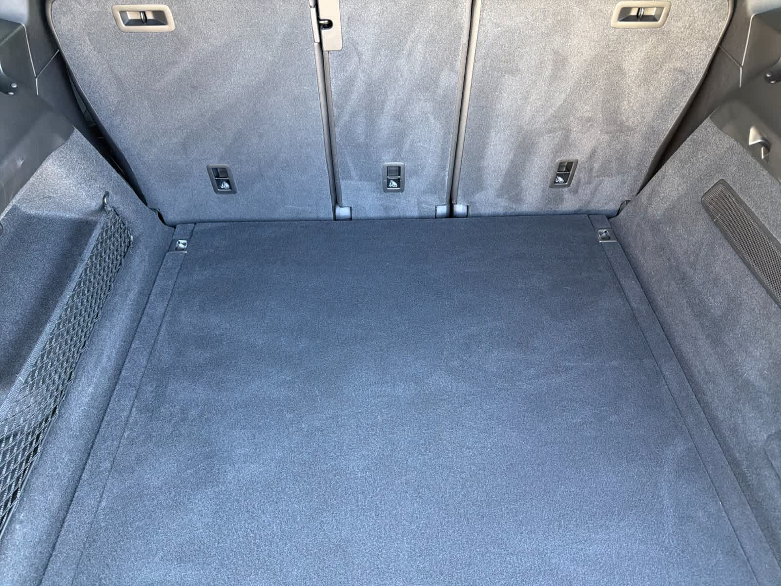 2025 Porsche Cayenne Base