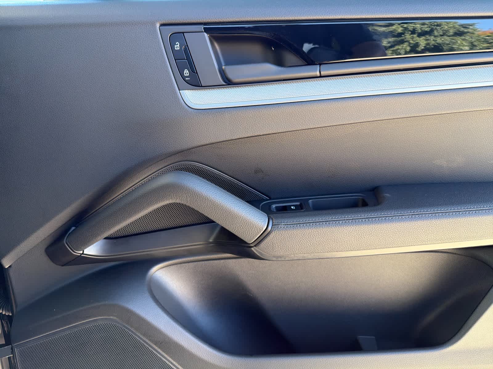 2025 Porsche Cayenne Base