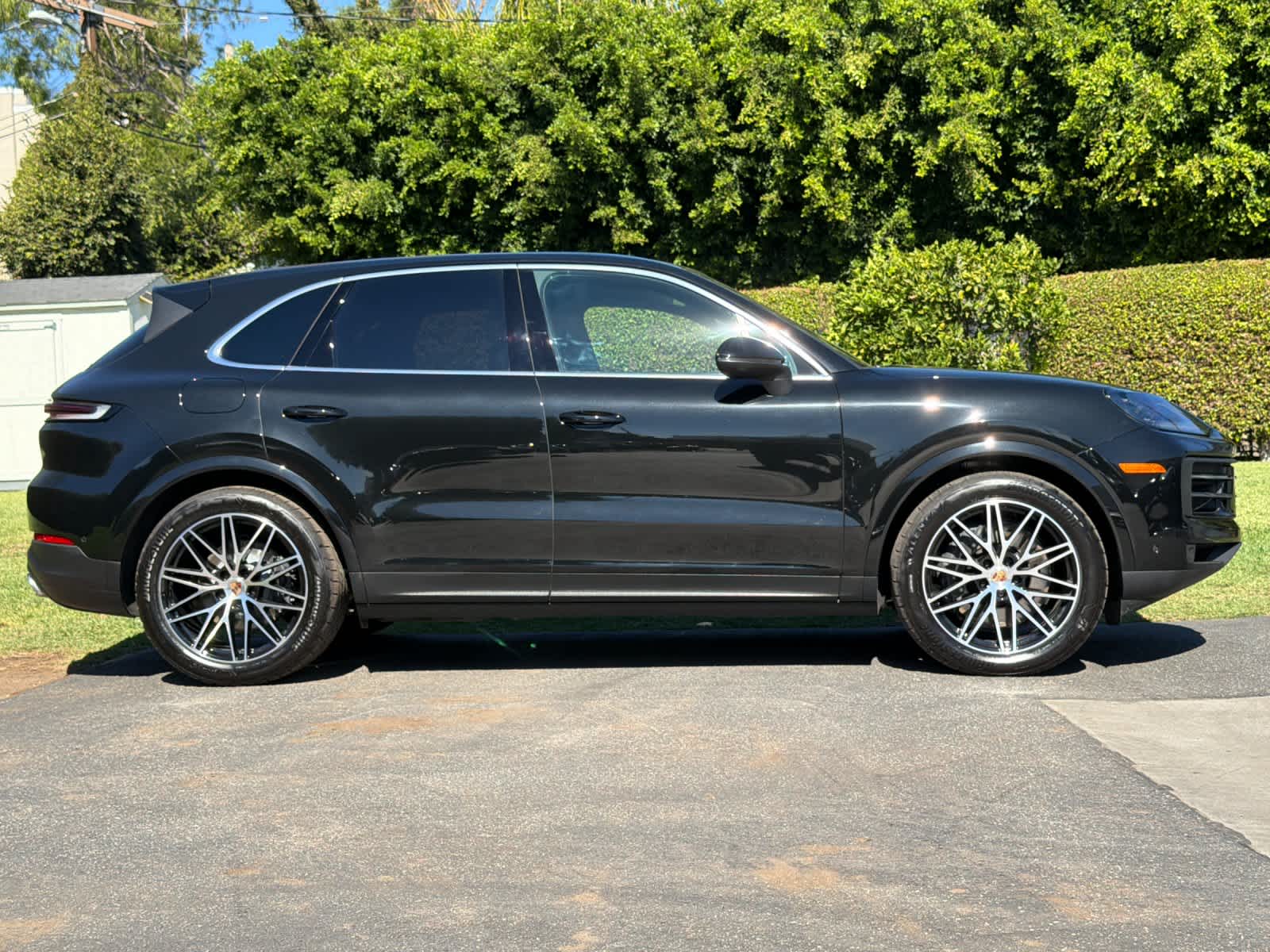 2025 Porsche Cayenne Base
