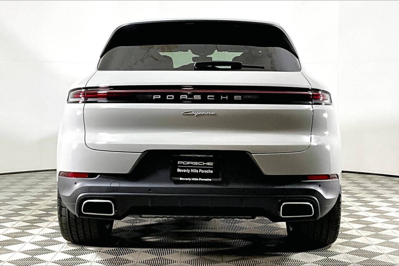 2025 Porsche Cayenne AWD