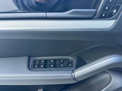 2026 Porsche Cayenne AWD