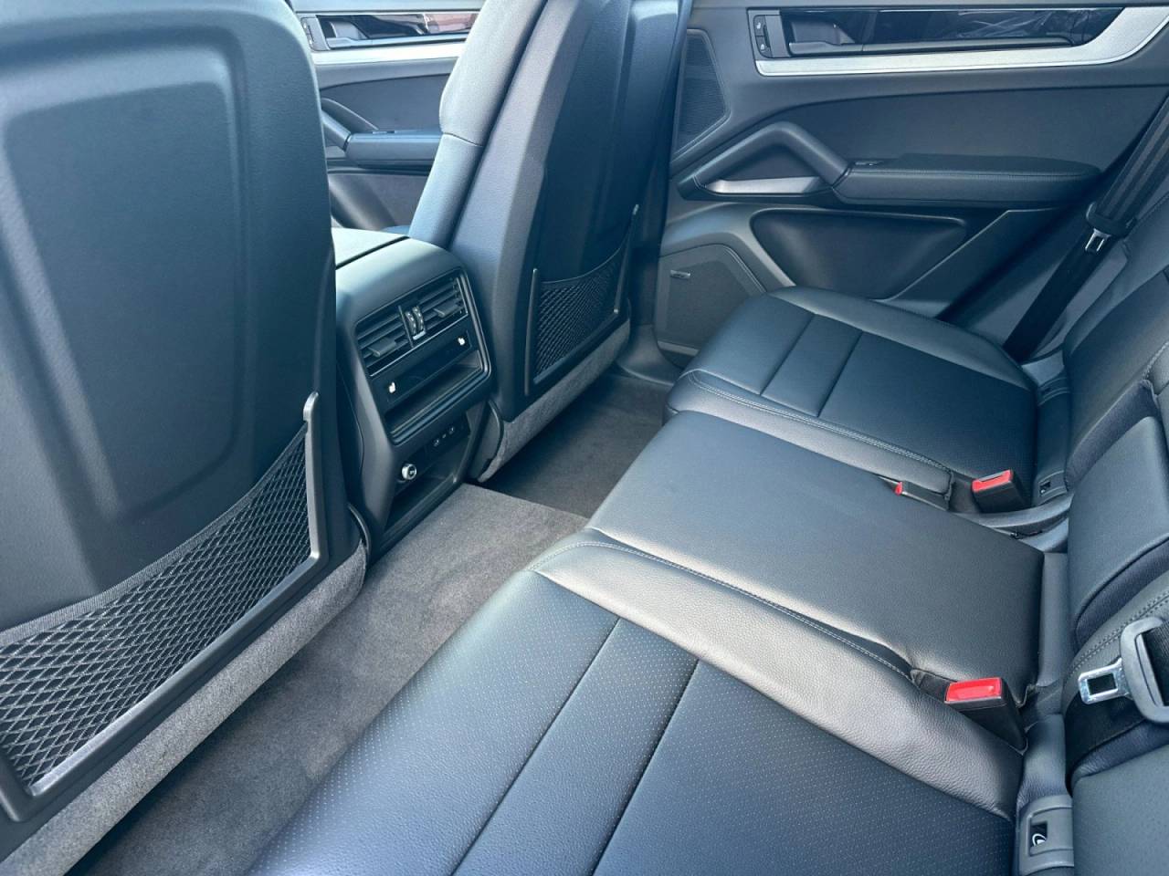 2026 Porsche Cayenne AWD