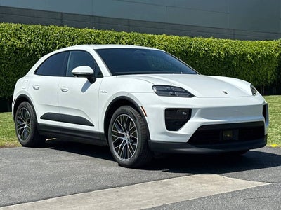 2026 Porsche Macan 4 Electric