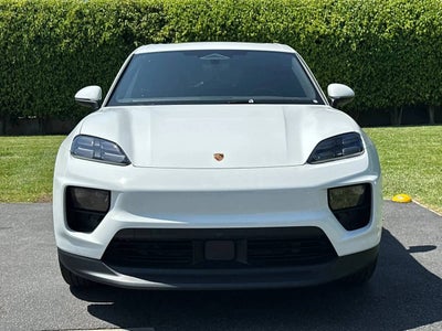 2026 Porsche Macan 4 Electric
