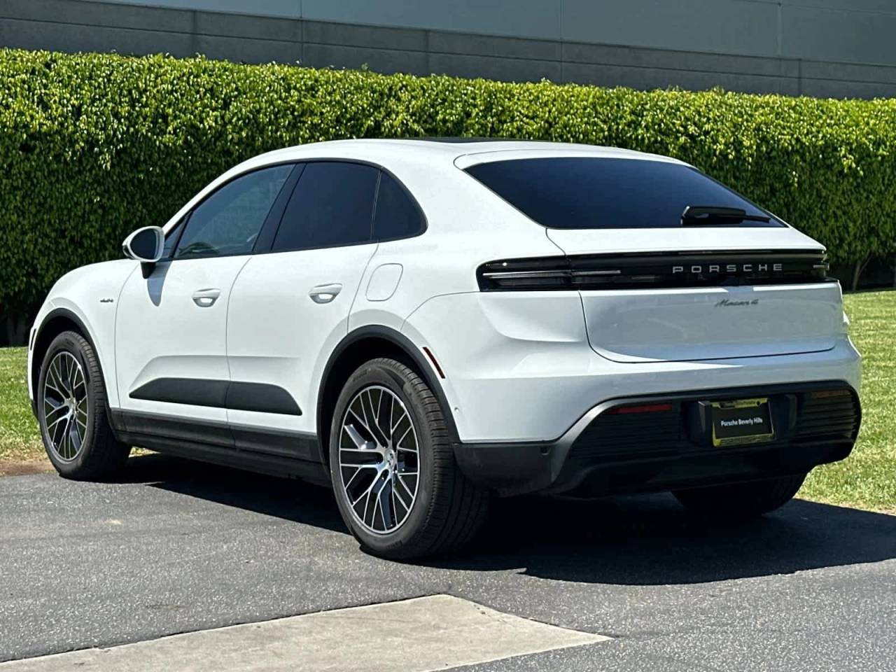 2026 Porsche Macan 4 Electric