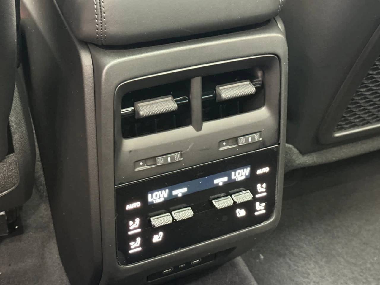 2026 Porsche Macan 4 Electric