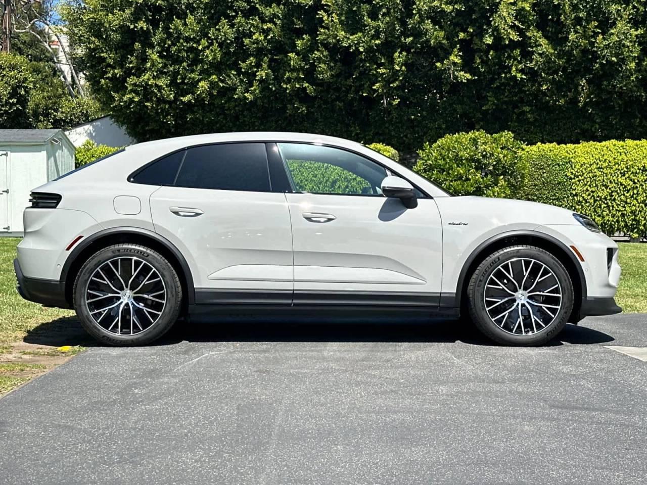 2026 Porsche Macan 4 Electric