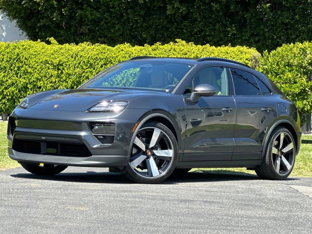 2026 Porsche Macan 4 Electric