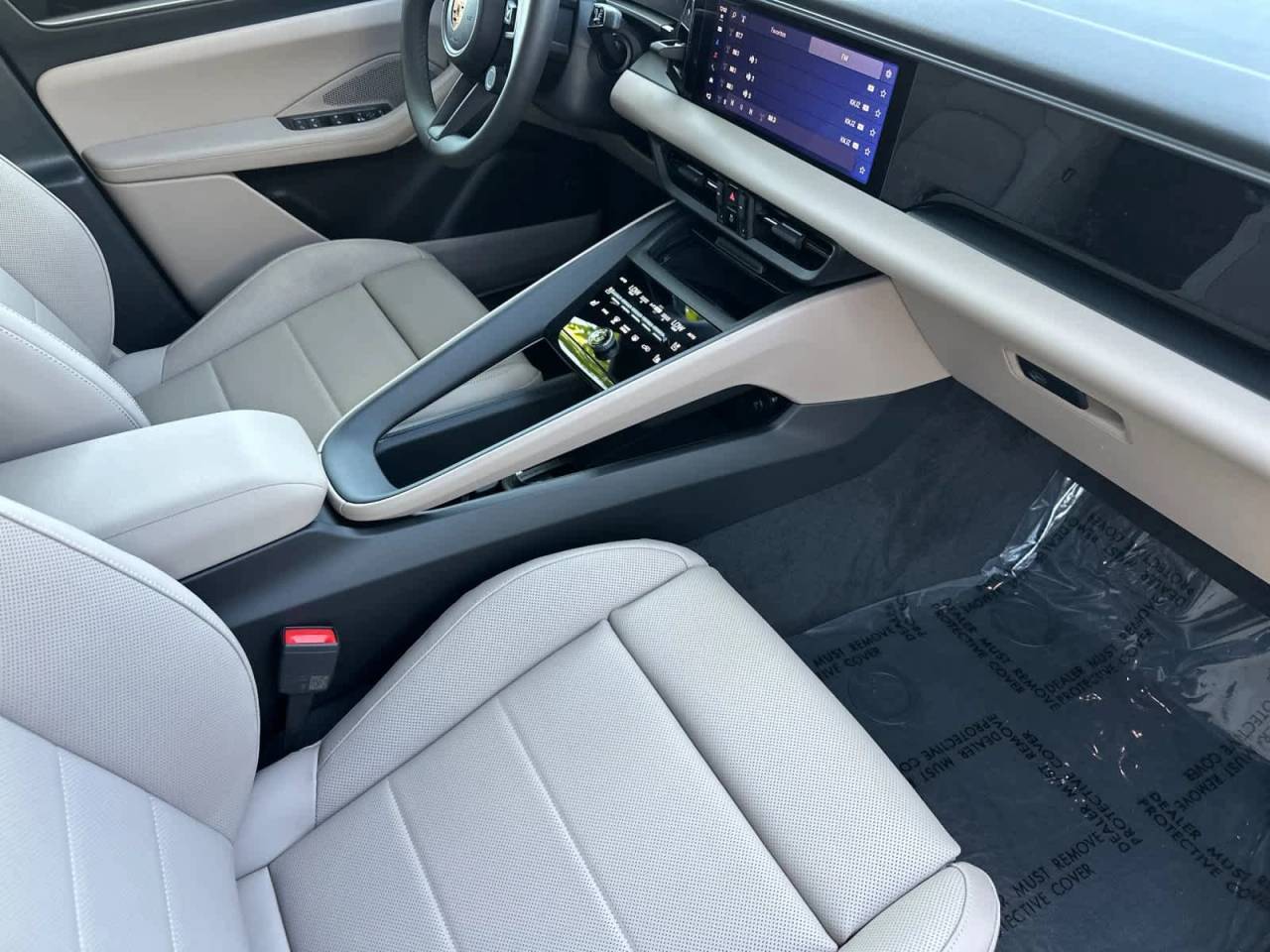 2026 Porsche Macan 4 Electric