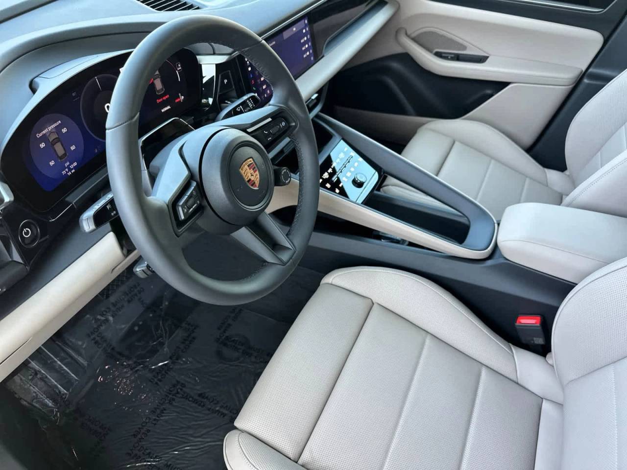 2026 Porsche Macan 4 Electric
