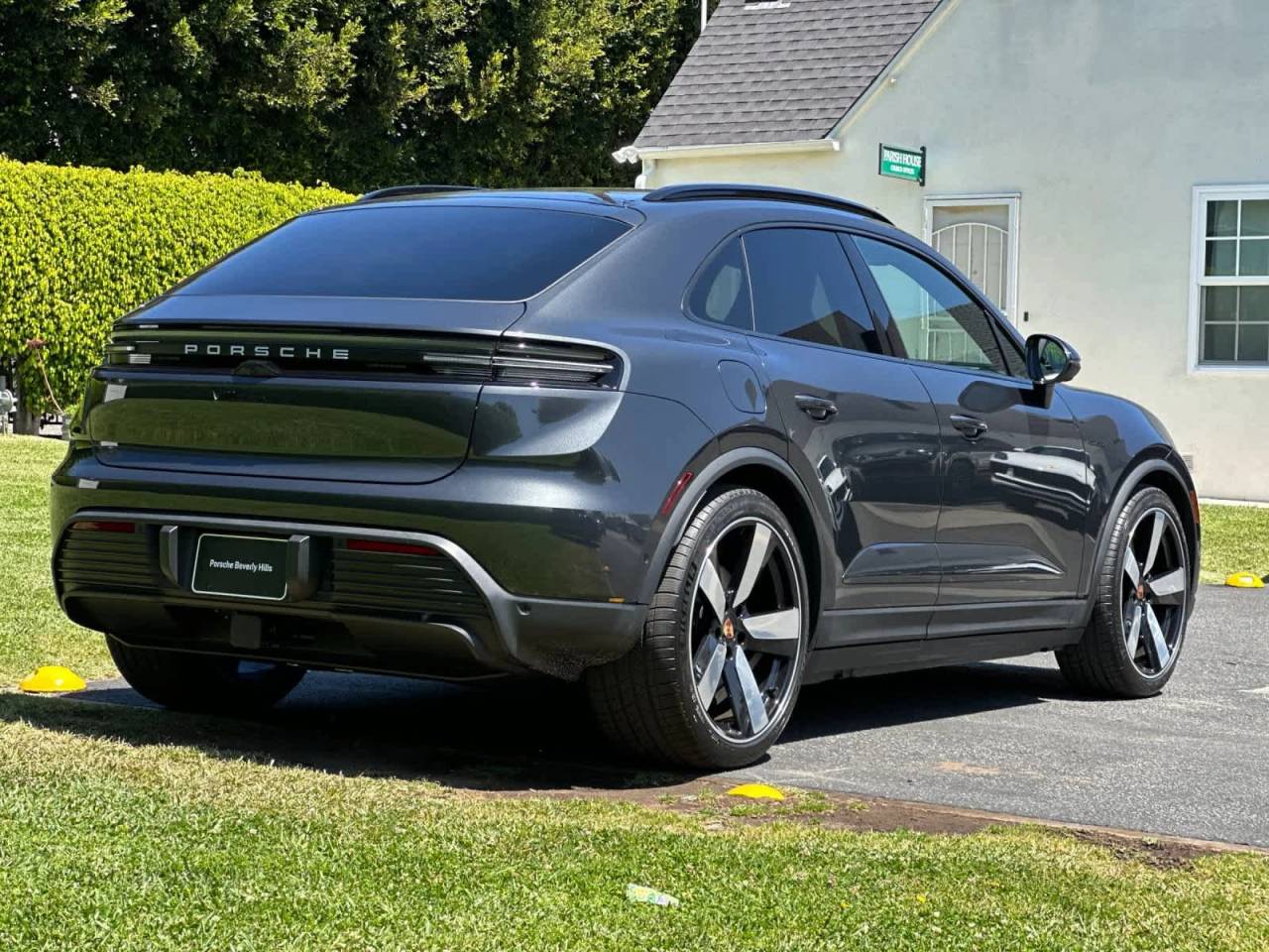 2026 Porsche Macan 4 Electric