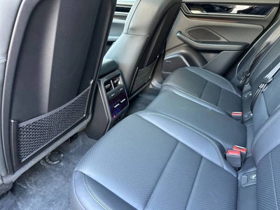 2025 Porsche Macan Electric 4