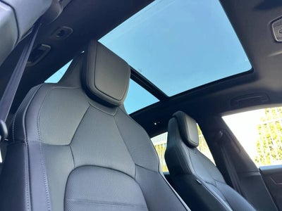 2025 Porsche Macan Electric 4