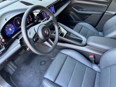 2025 Porsche Macan Electric 4