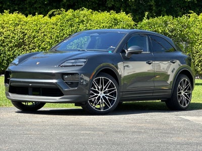 2026 Porsche Macan Macan 4 Electric