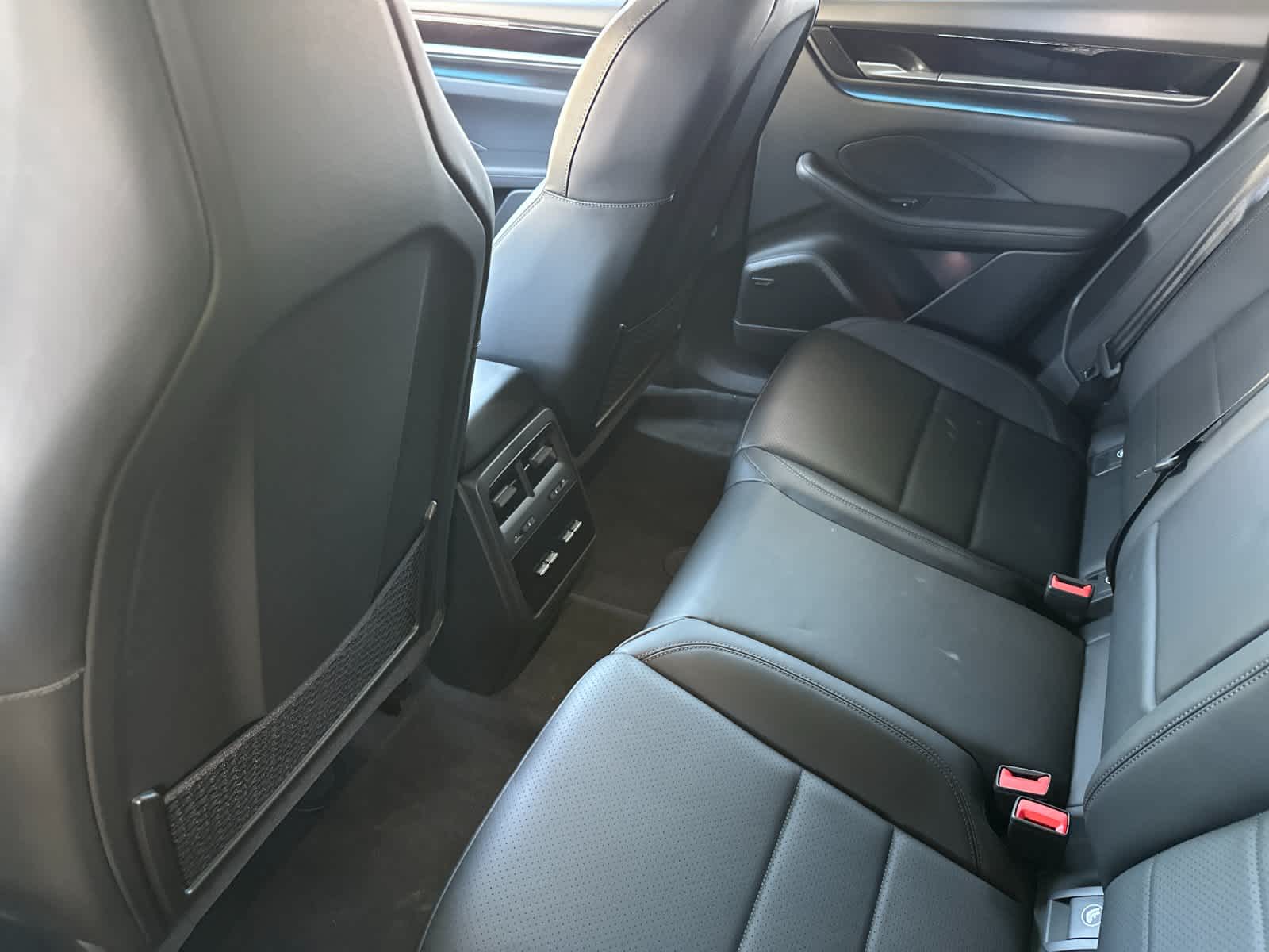 2026 Porsche Macan Macan 4 Electric