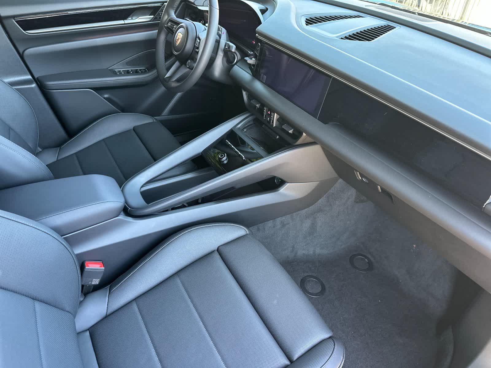 2026 Porsche Macan Macan 4 Electric